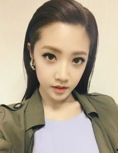 台湾女演员吃瓜图片,太真实了！